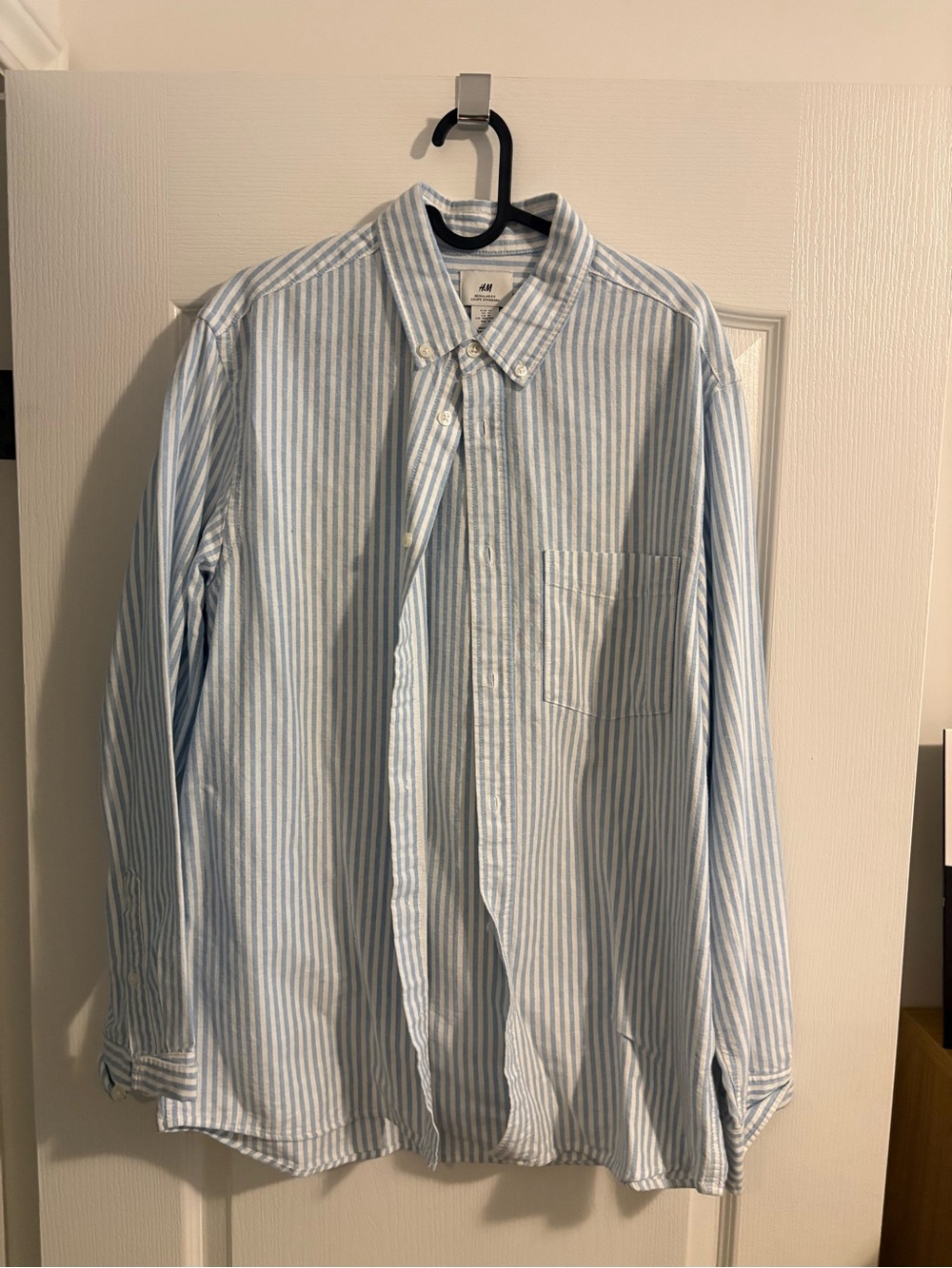 H&M Men’s Blue & White Vertical Stripe Button-Down Shirt